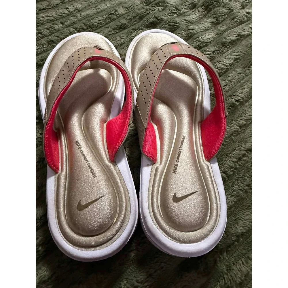 Nike Womens 8 Gold Pink Comfort Footbed Flip Flop Sandals Metallic Perforated
